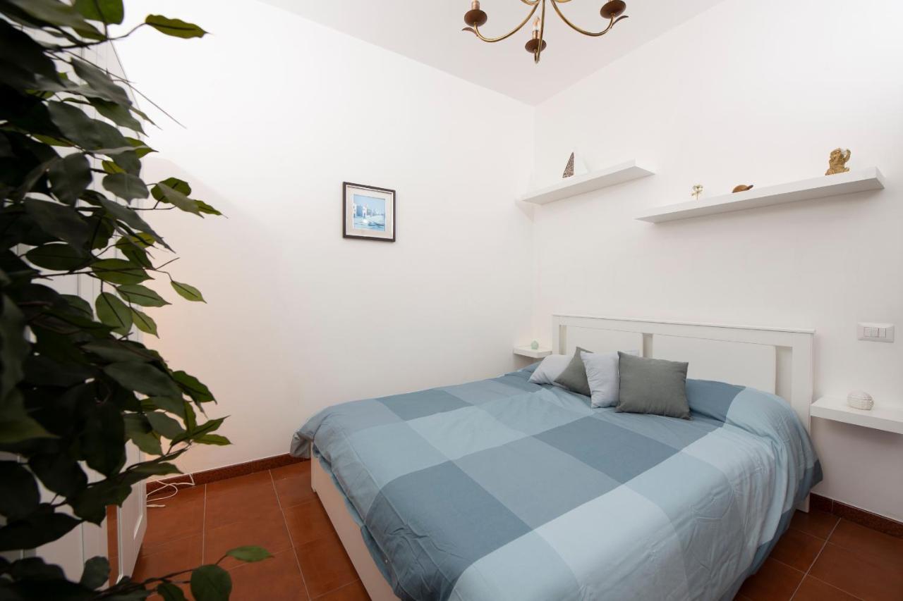 Lilla's House - Square & Close The Apartment